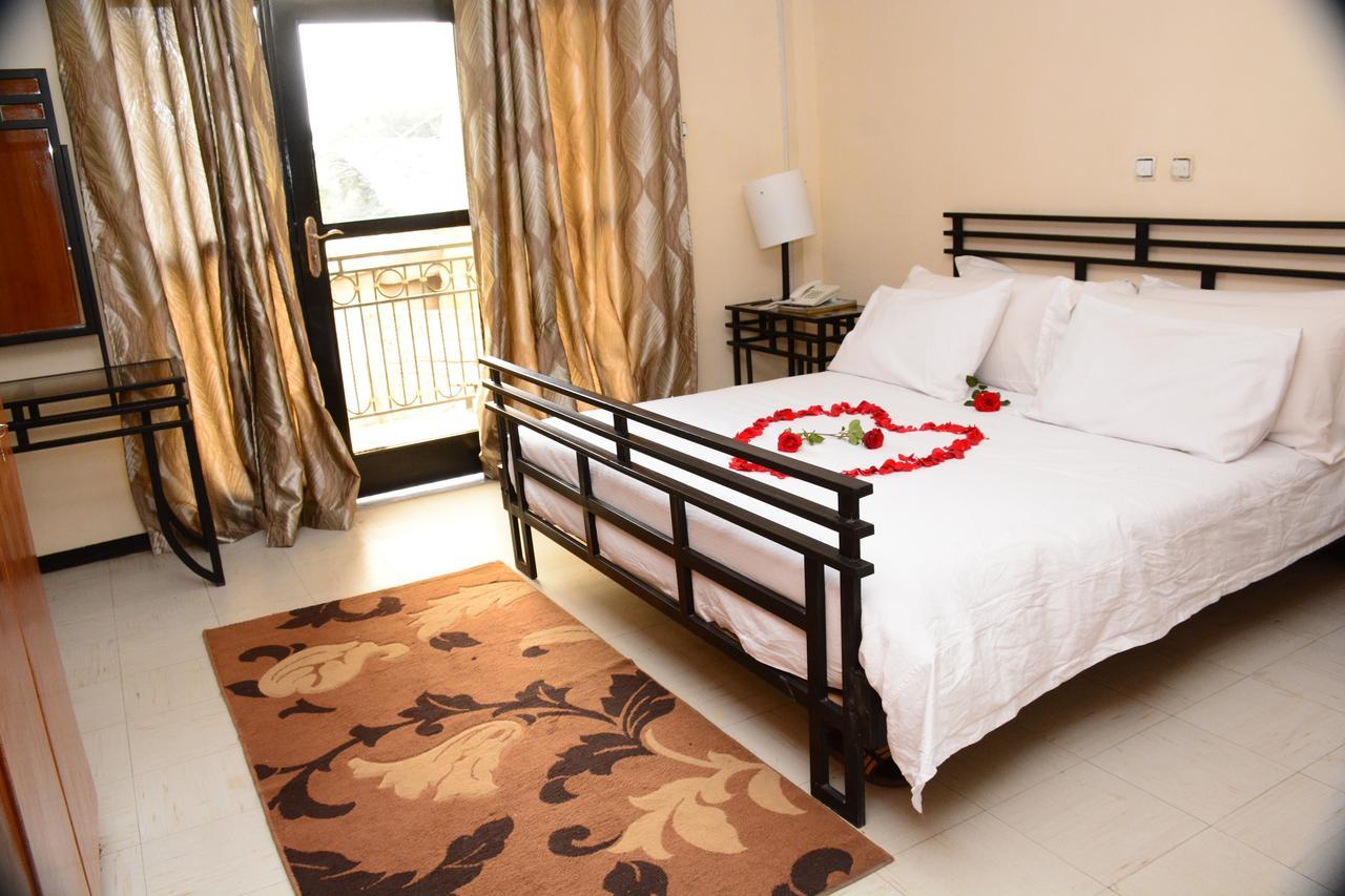 The Hive Guest House Αντίς Αμπέμπα Εξωτερικό φωτογραφία